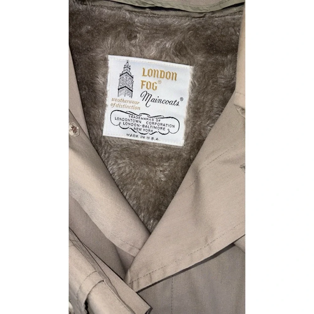 London Fog Maincoats Trench Coat Mens 42R Lined Tan Made in USA Classic VTG